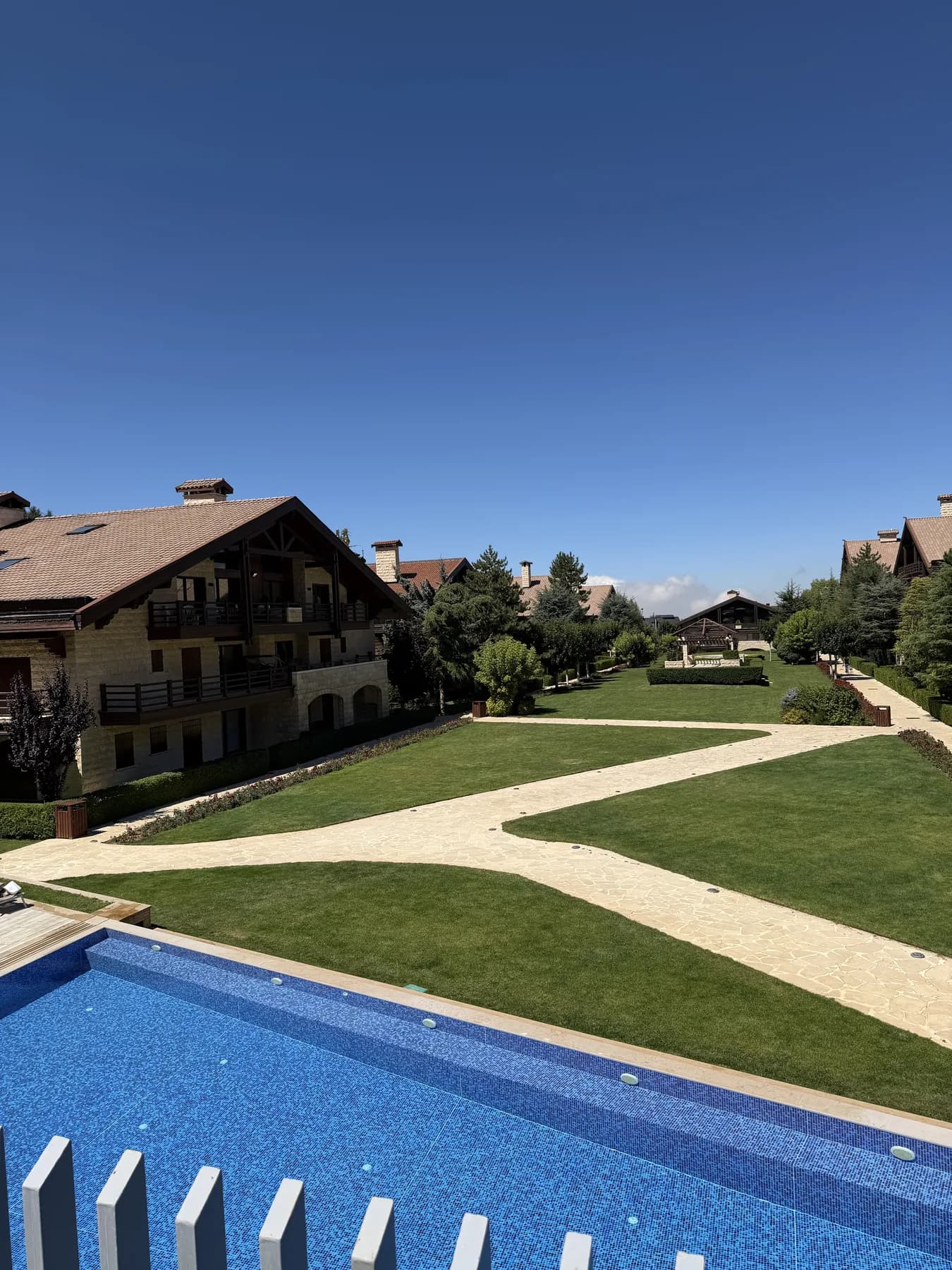 The venue and pool setting at Mzaar